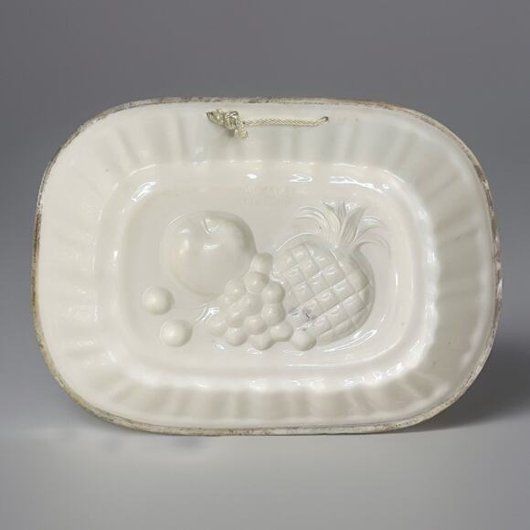 Vintage Sigma the Tastesetter Fruit Wall Plaque 3D Ceramic 12x9 Fruit Themed - Picture 2 of 7